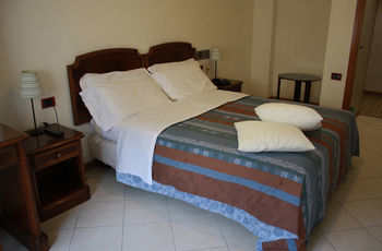 Hotel San Giuseppe Pozzuoli Zewnętrze zdjęcie